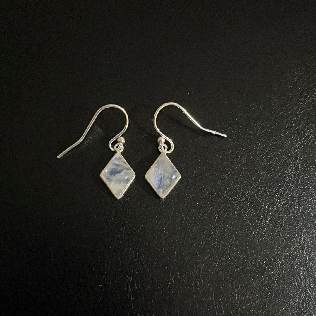 Moonstone s/s Earring 402